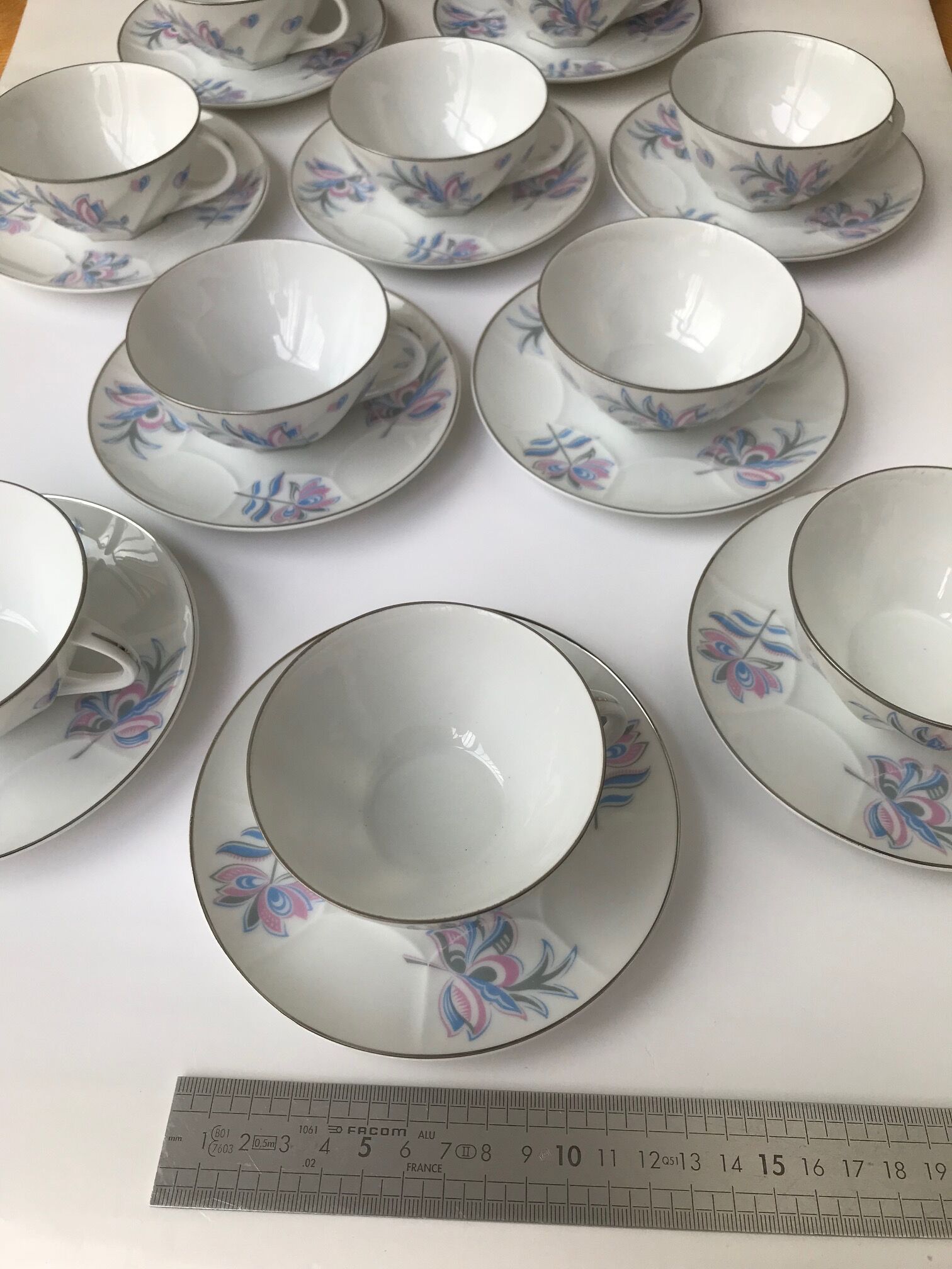 Porcelain tea set 30s
