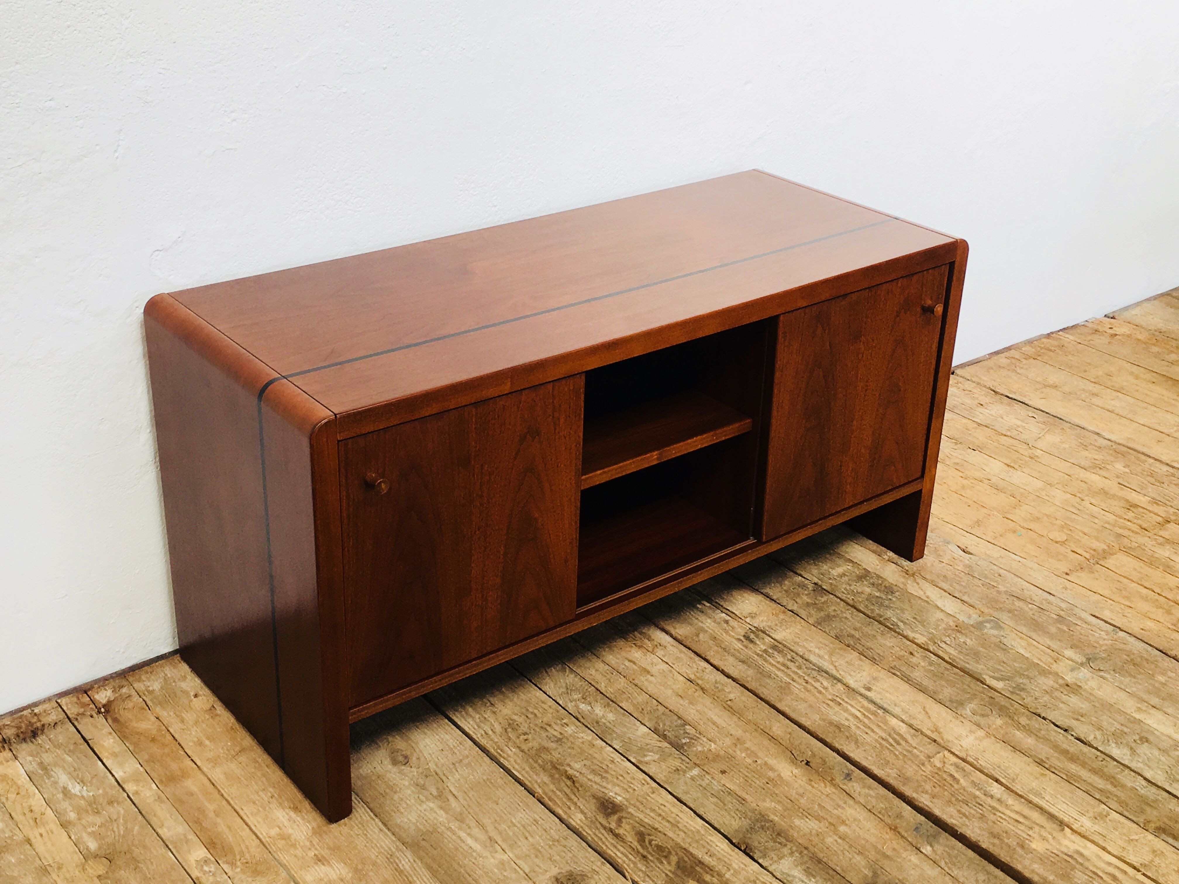 Scandinavian sidebaord