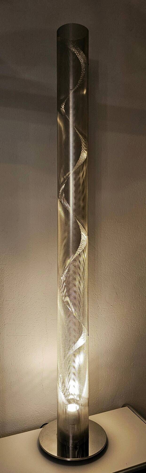 Postmodern tubular floor lamp "Tall Spiral No.5" by Thierry Vide 1999