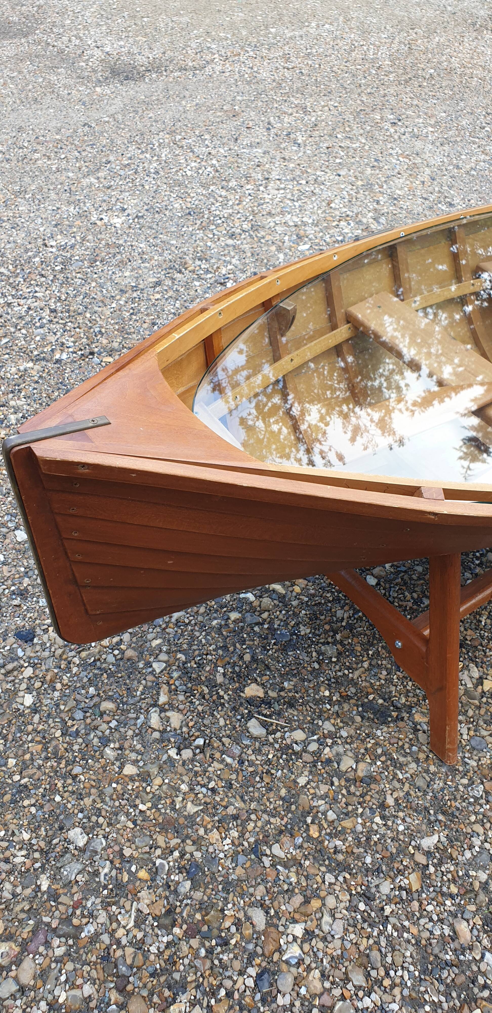 Coffee table boat