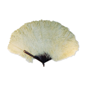 Large EVENTAIL in ostrich feather and scaled frame, nineteenth