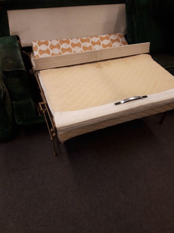 Canapé velours 4 places convertible double couchage