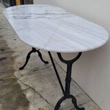 Table de bistrot en fonte et plateau en marbre ovale ancienne