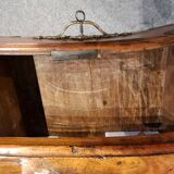 Commode en noyer XVIII