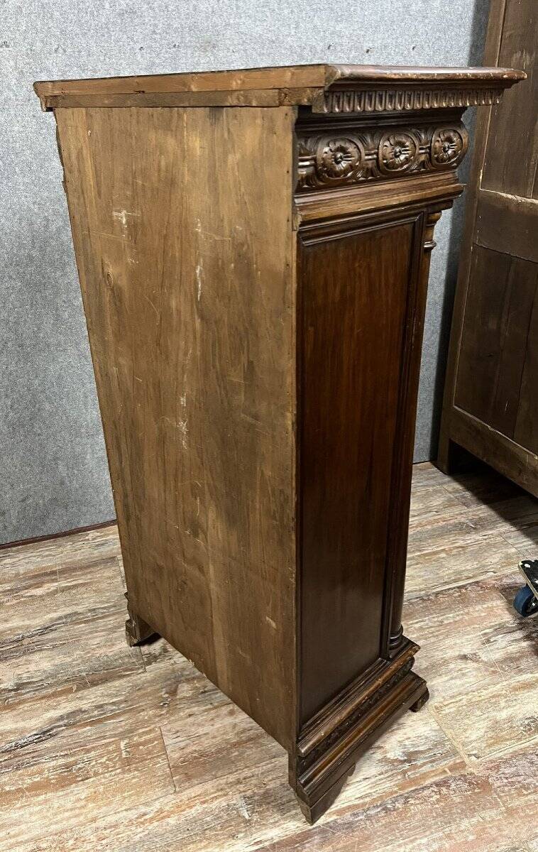 Superb Renaissance Style bookcase display case in carved walnut and oak circa 1850