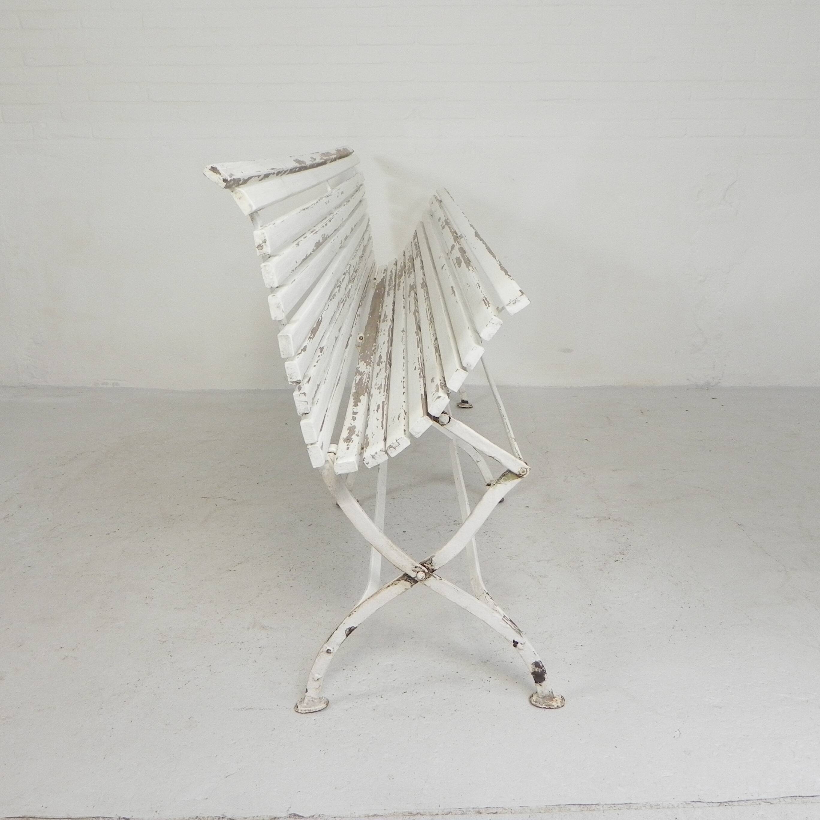 Garden bench, slatted bench, folding, 2 metres long, 1930s.