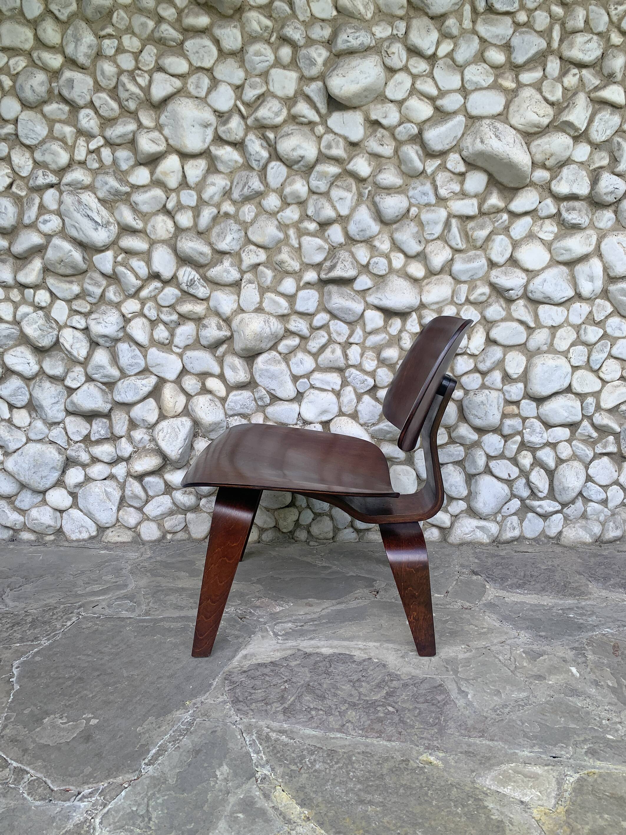Fauteuil LCW Lounge Eames par Evans / Herman Miller 1950s