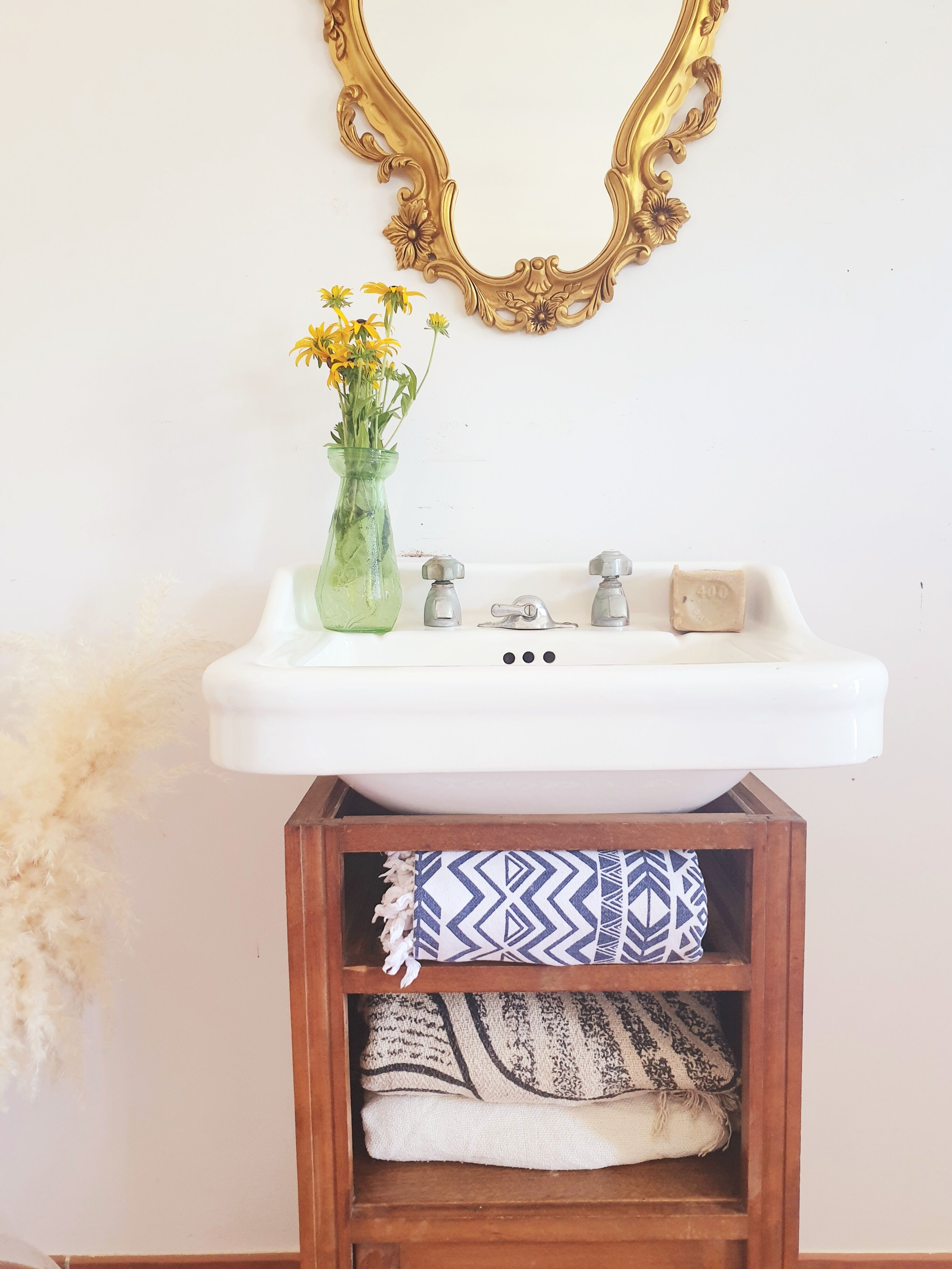 Beautiful old sink from the 20s/30s