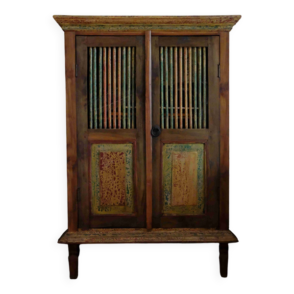 Armoire en bois de style colonial indonésien