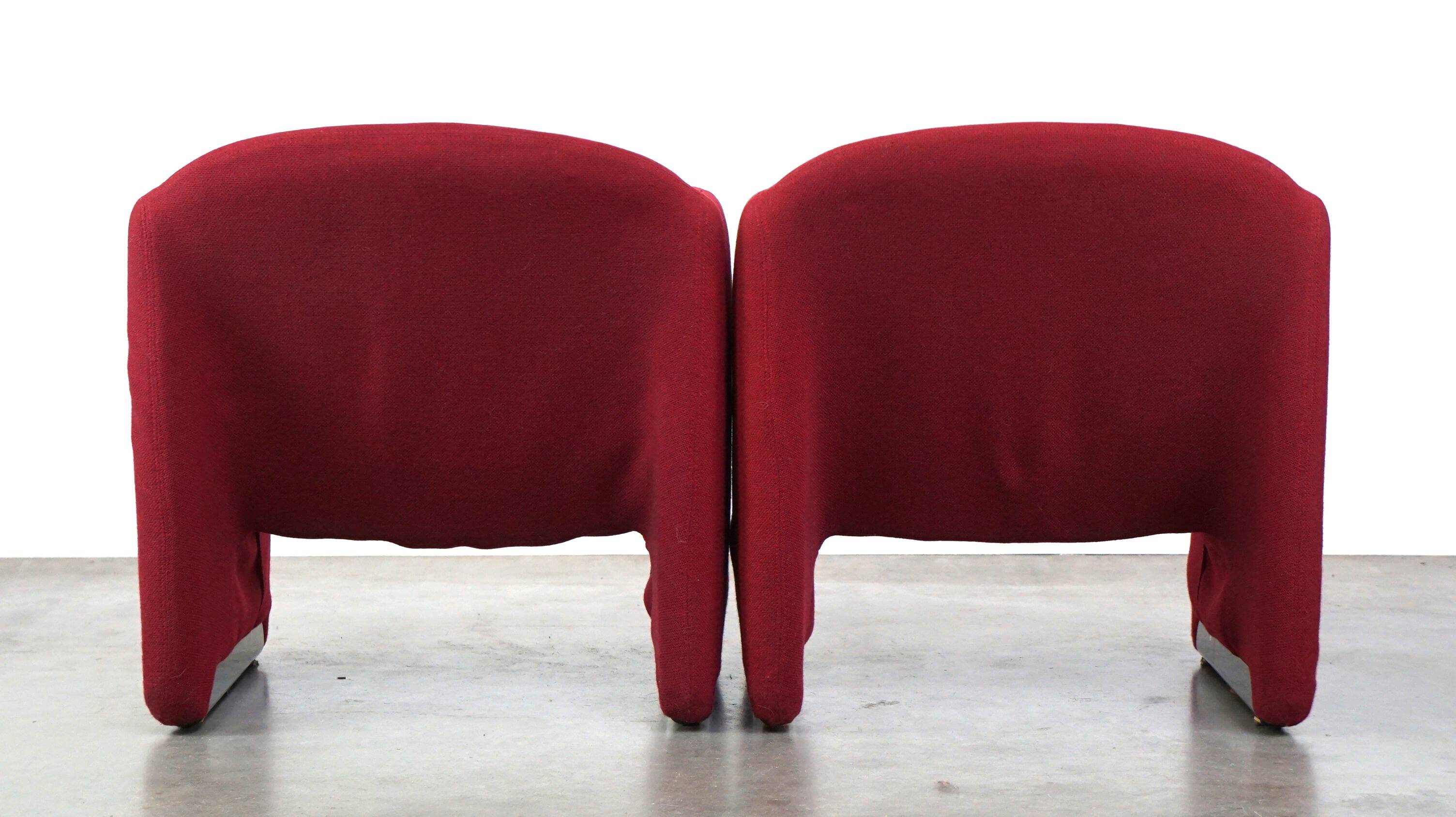 Set of 2 Vintage Artifort design armchair