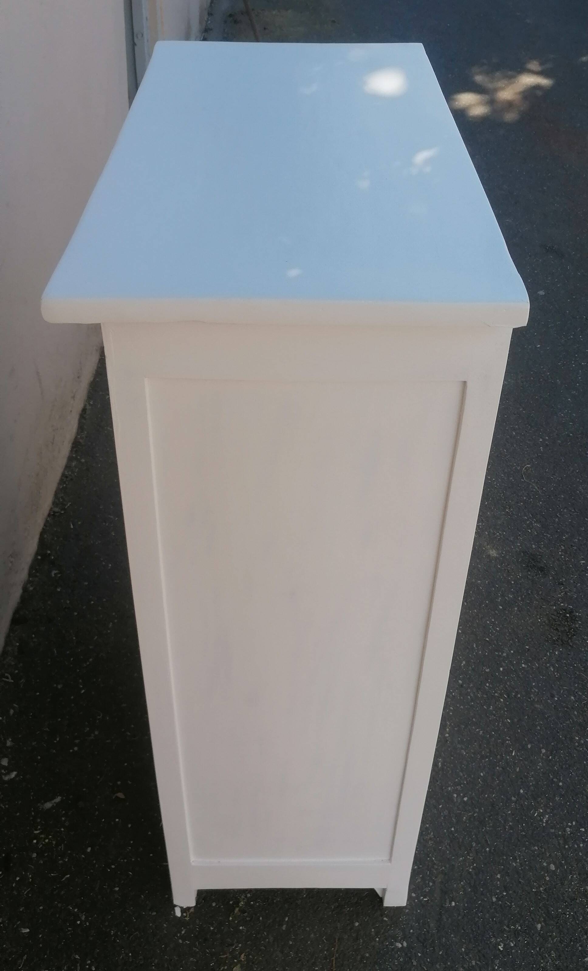 Very beautiful vintage Parisian furniture with 2 white doors from 1940