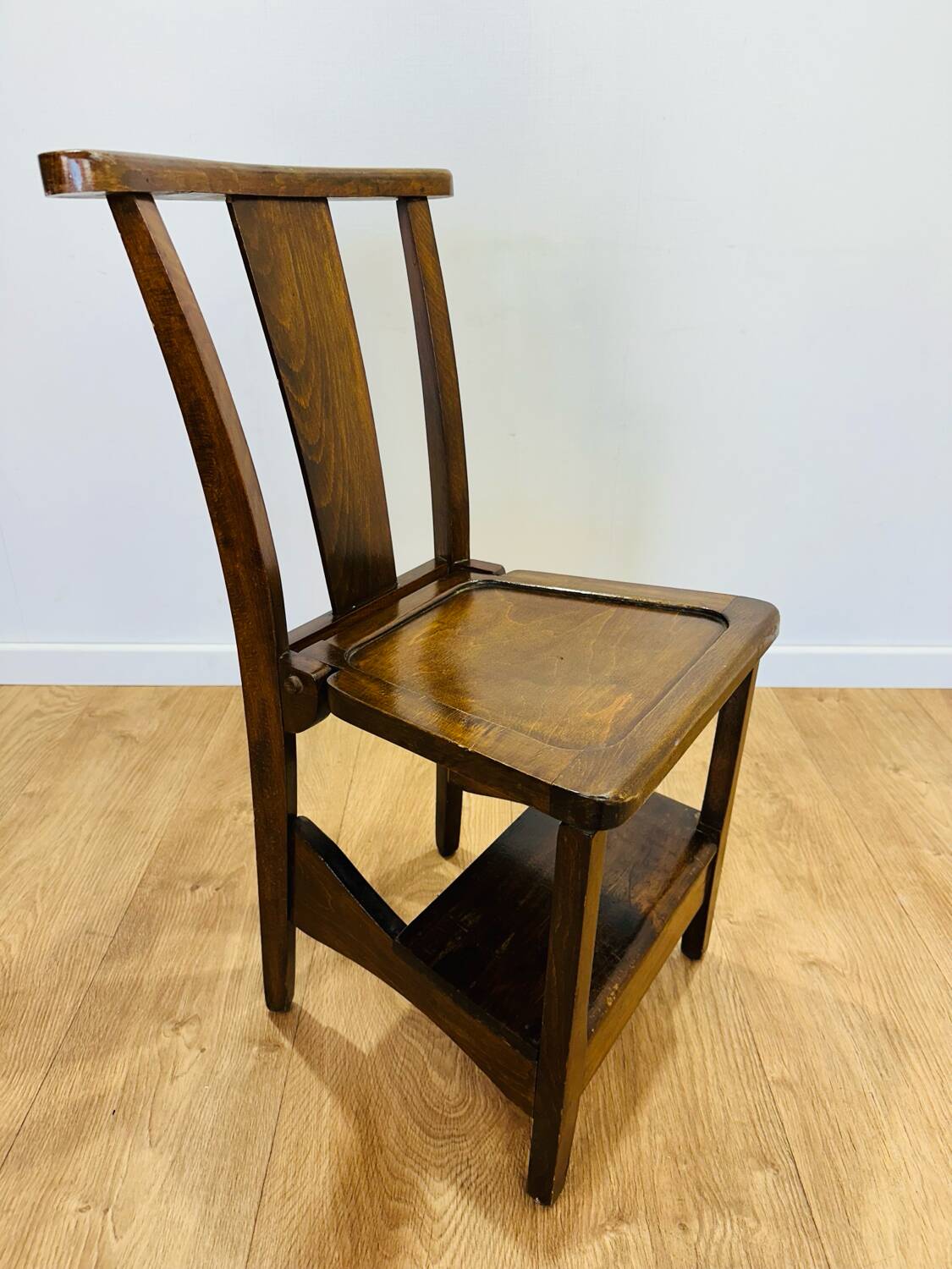 6 “pray to God” chairs