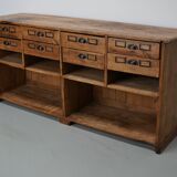 Armoire d'apothicaire / comptoir de magasin rustique en pin allemand vintage, années 1930