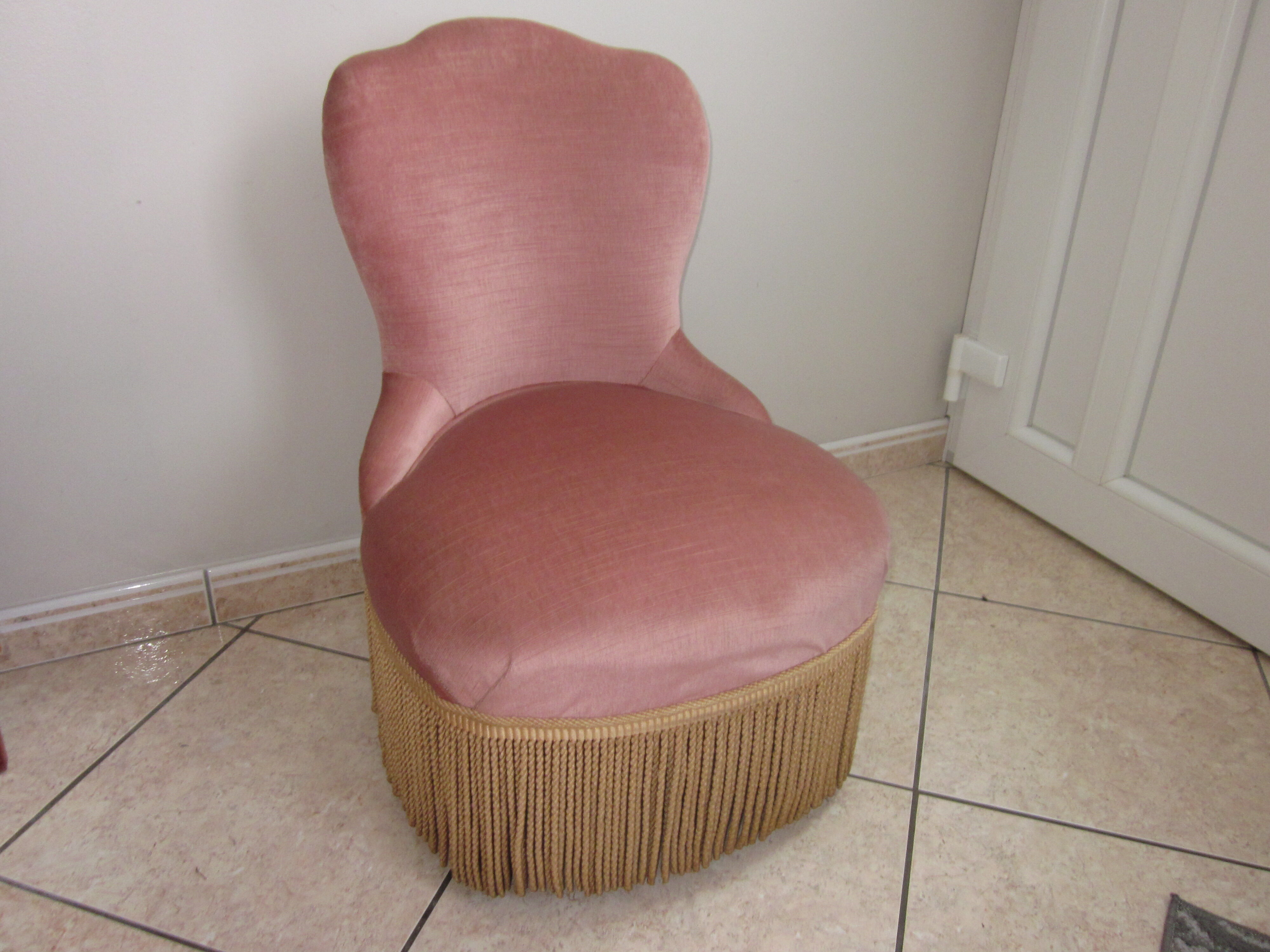 Vintage toad armchair