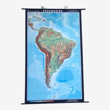 Carte déroulante de l’Amérique du Sud, années 1970