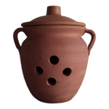 Pot of garlic terracotta