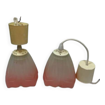 Suspensions en opaline rose années 80