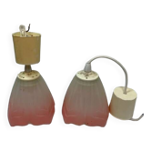Suspensions en opaline rose années 80