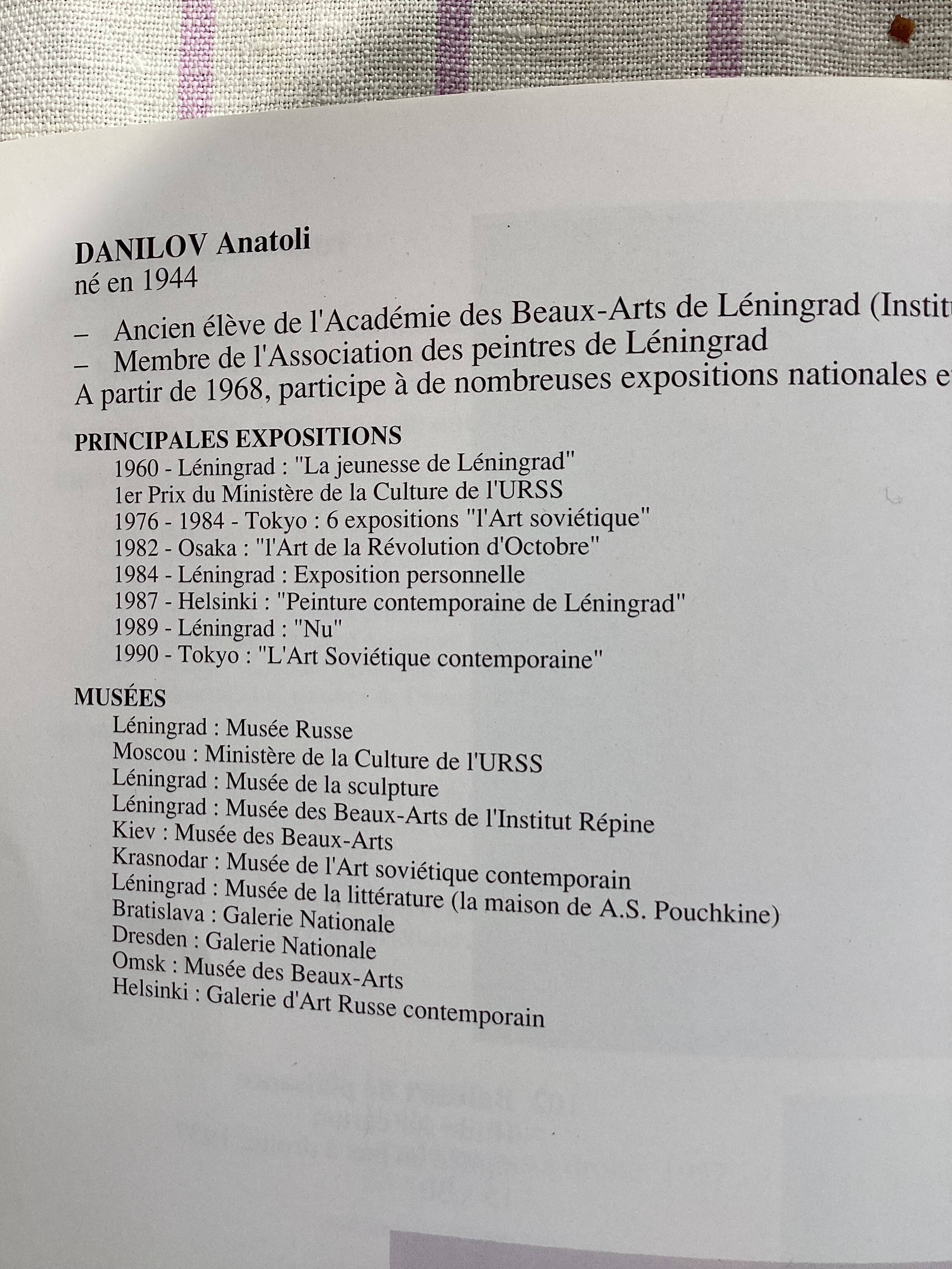 Signed pastel painting on paper < Young woman > dimensions: height -60cm- width -75cm-