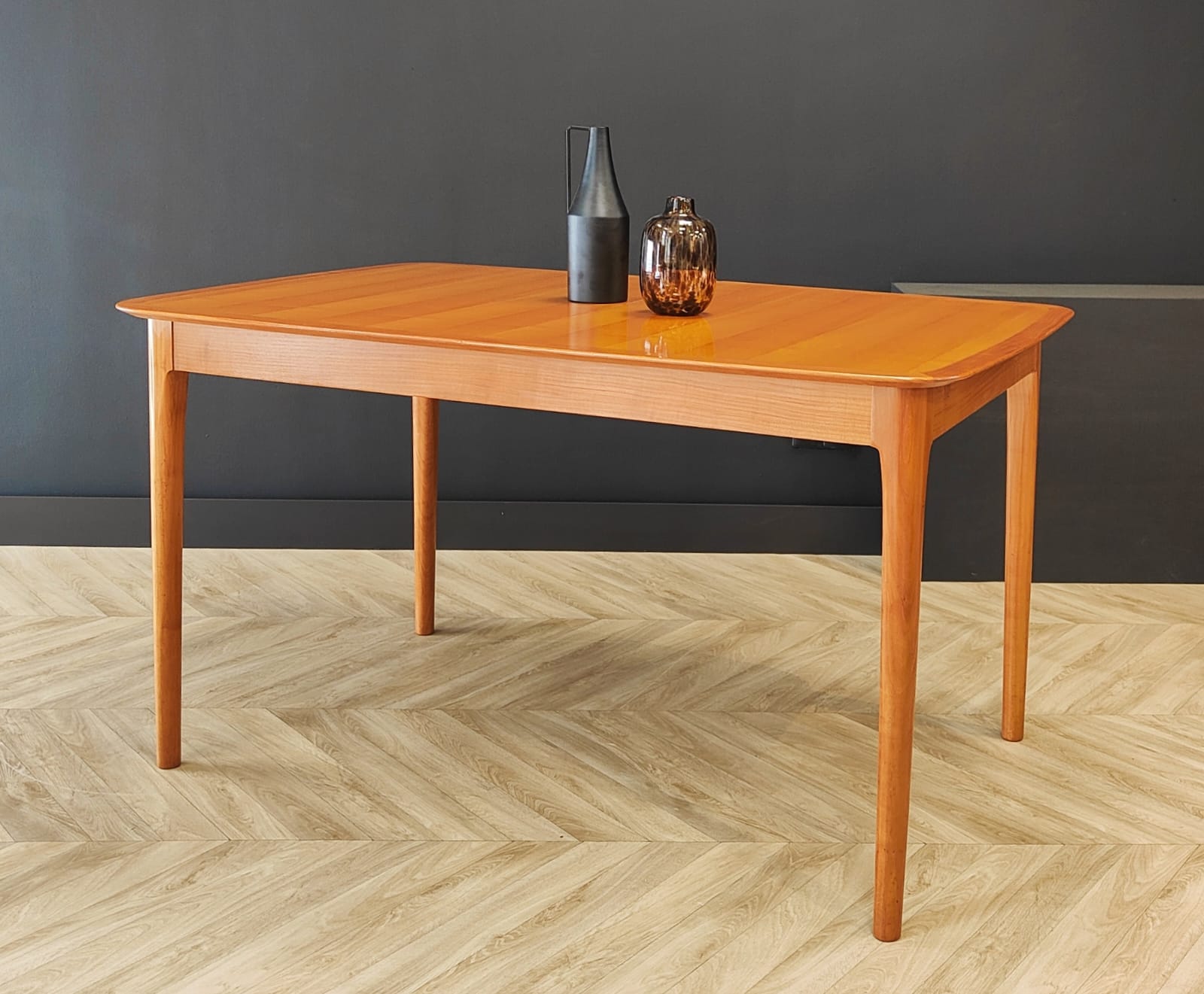 Mid century extendable dining table vintage