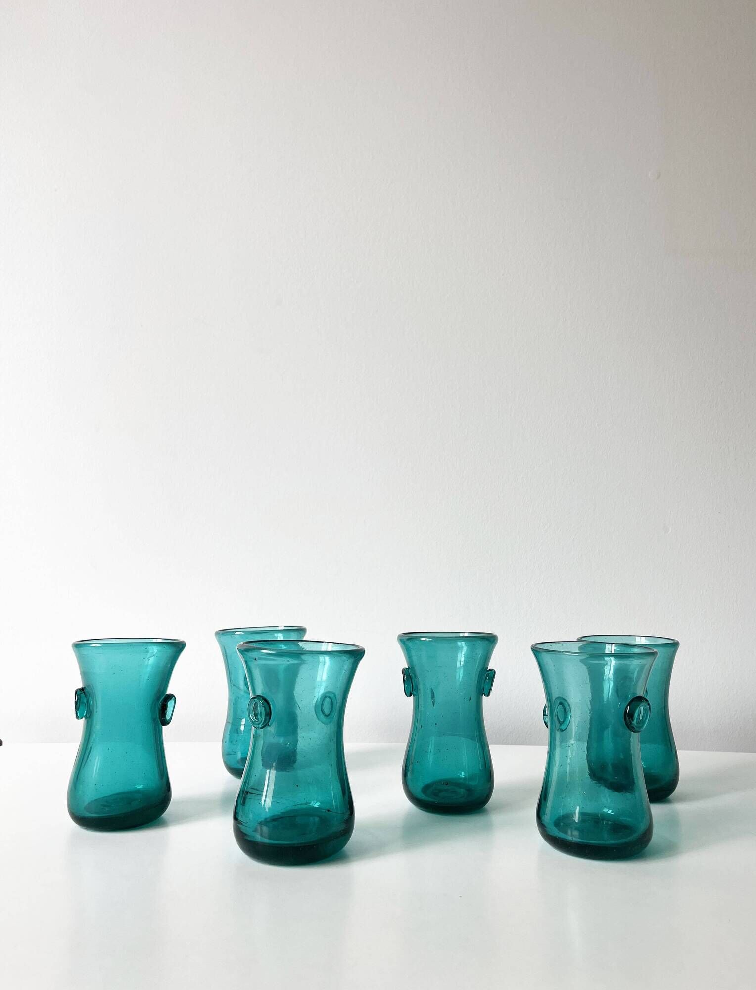 Set of bubble glass water glasses from the 1960s.