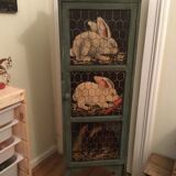 Decorated shelf cabinet 3 rabbits