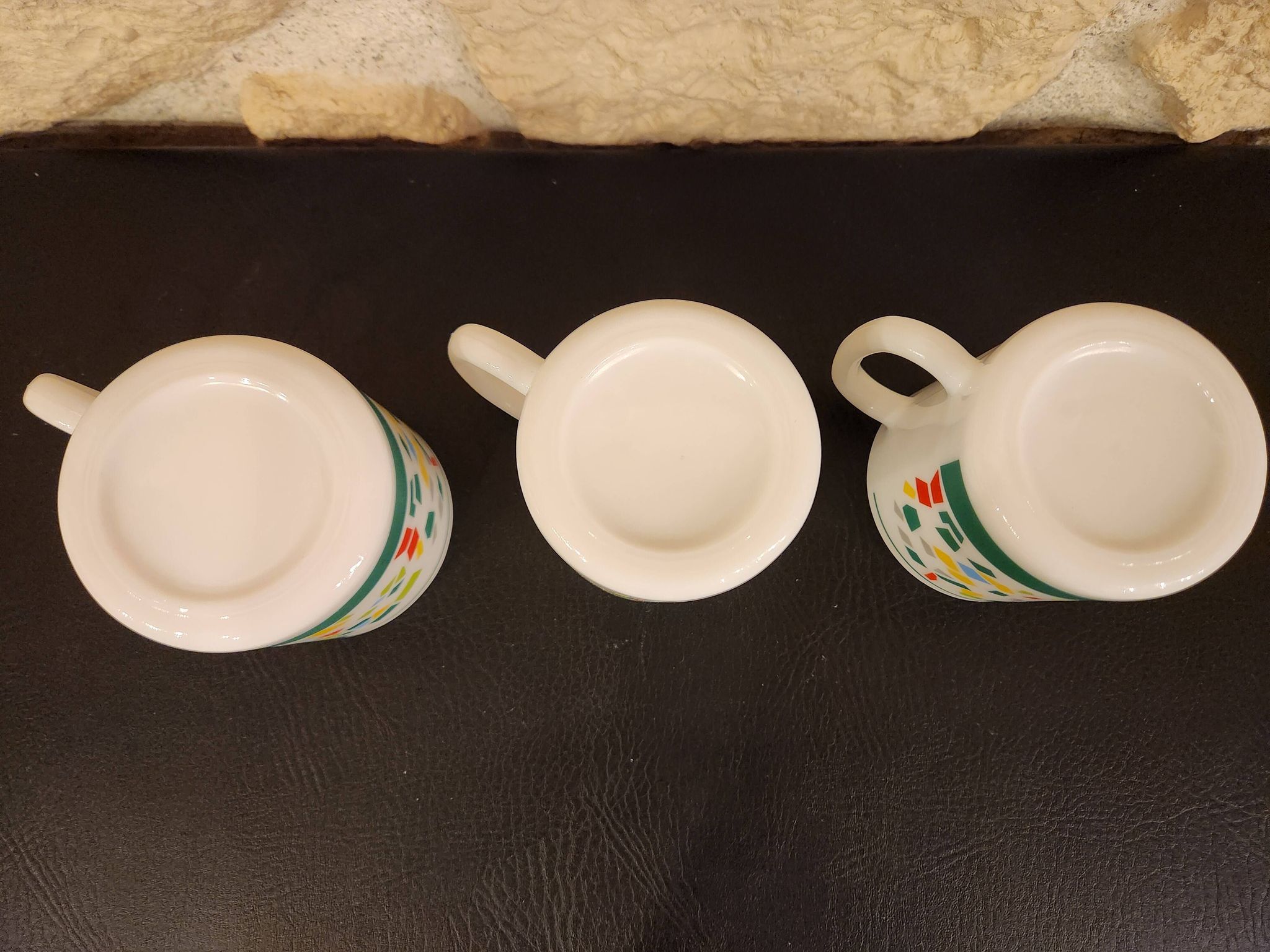 Lot de 3 tasses vintage “8 à huit” – Années 80