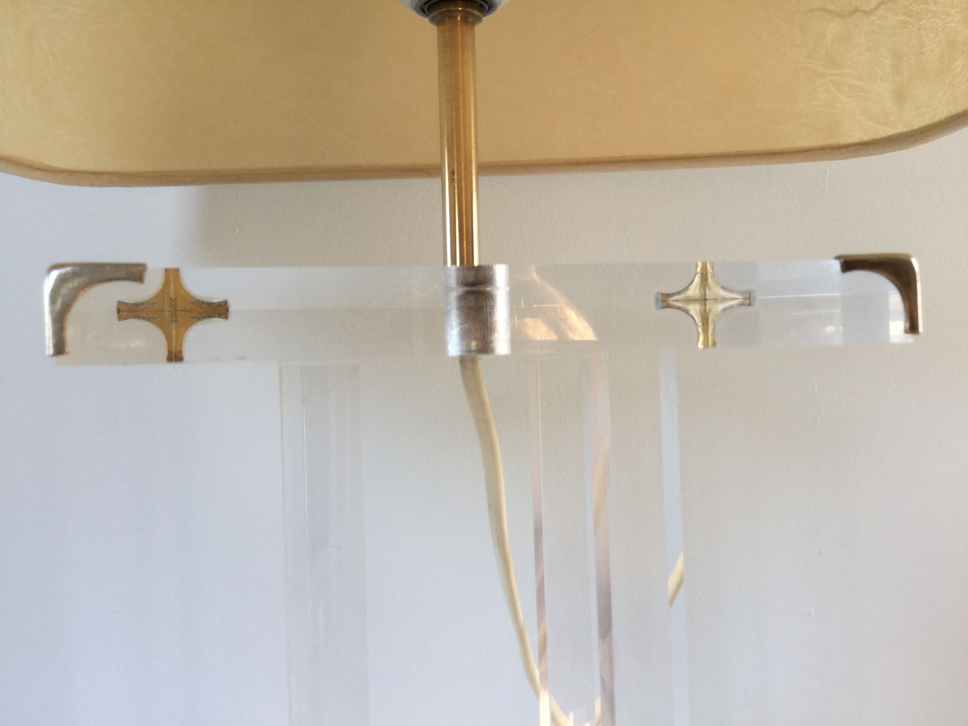 Plexiglas lamp from the designated David Lange crystal model year 1970