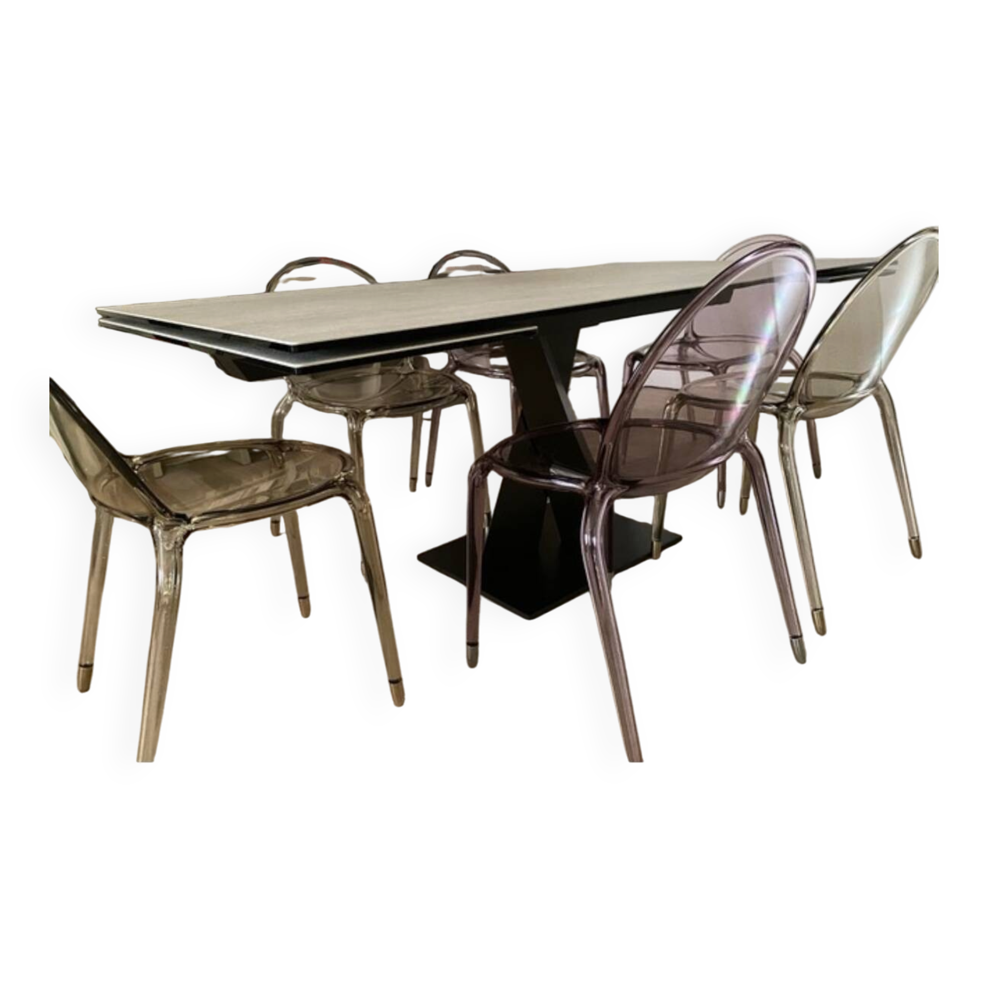 Dining table Axel – Roche Bobois – design by Yoshiharu Hatano
