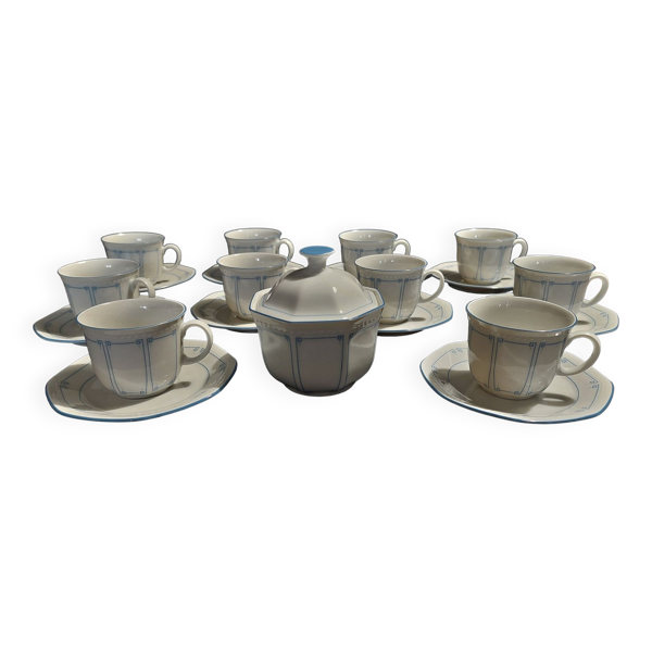 Série de dix tasses à café et sucrier en porcelaine Schirnding Bavaria XXème