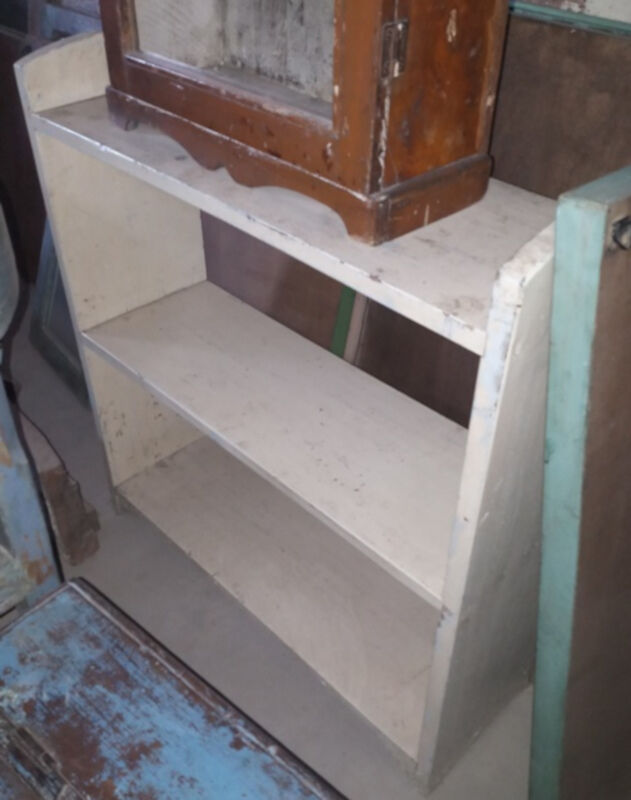 Etagere furniture has shoes white art deco old teck
