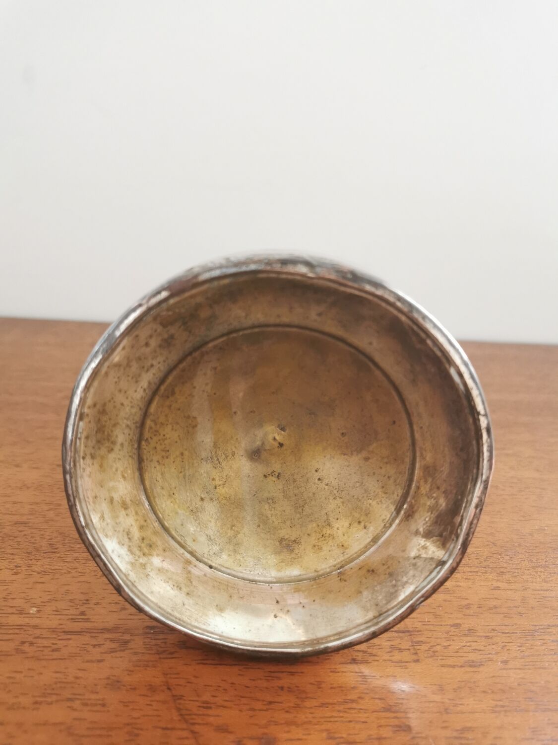 Silver metal candle holder