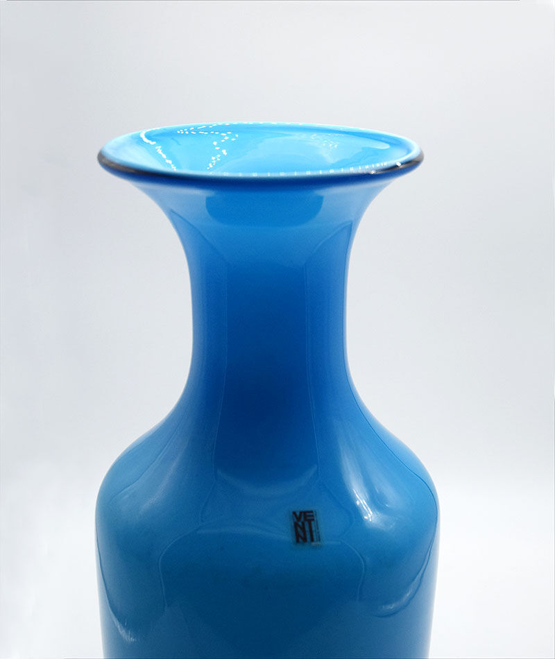 Vase Venini Opalino, années 1970