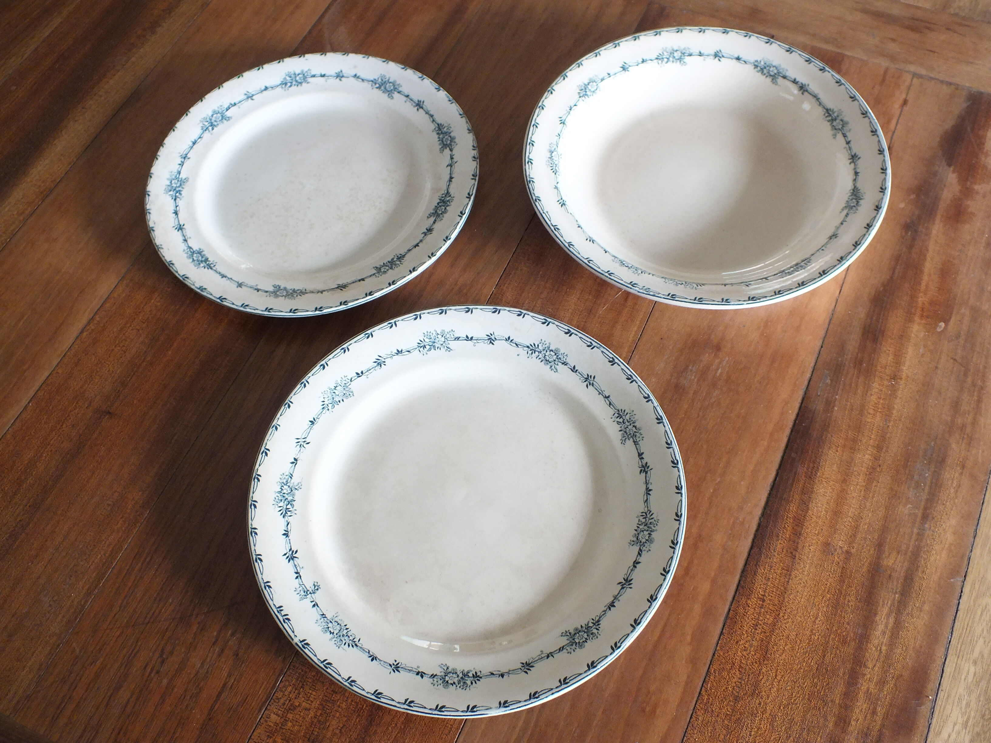 3-course round set in iron Salins Sartene earth