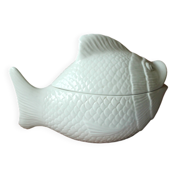 Large white fish shaped ceramic terrine - tureen with lid - Vintage