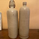 Set of 2 bottles / vases in speckled stoneware