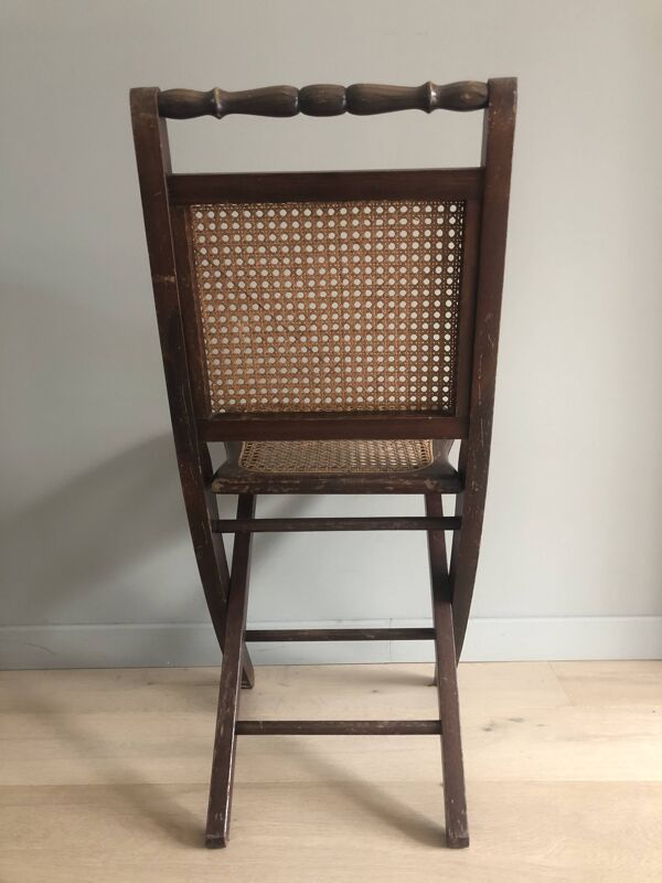 Chaise pliante cannée