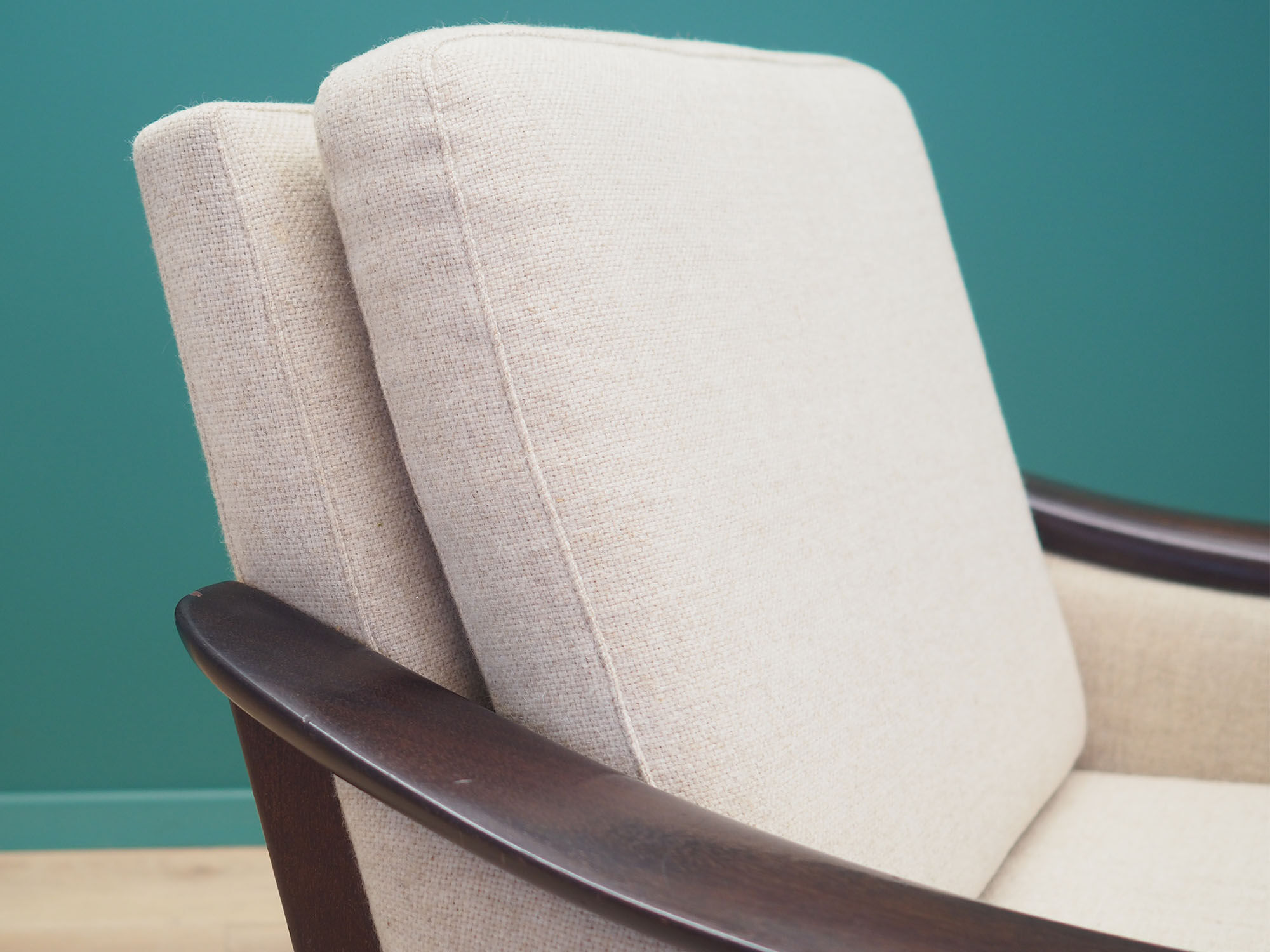 Fauteuil beige, années 1970, design danois, fabriqué au Danemark