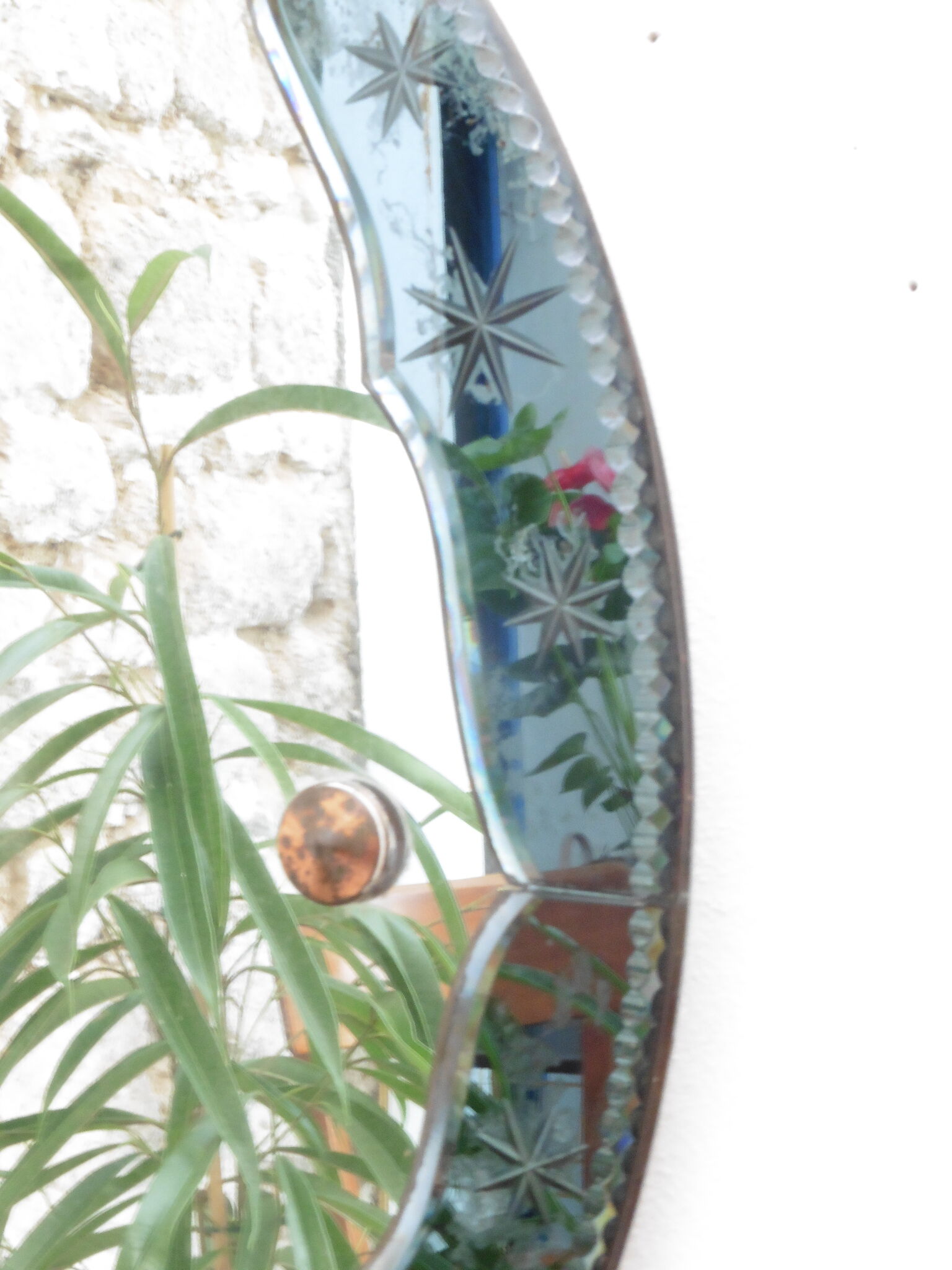 Round Venetian mirror