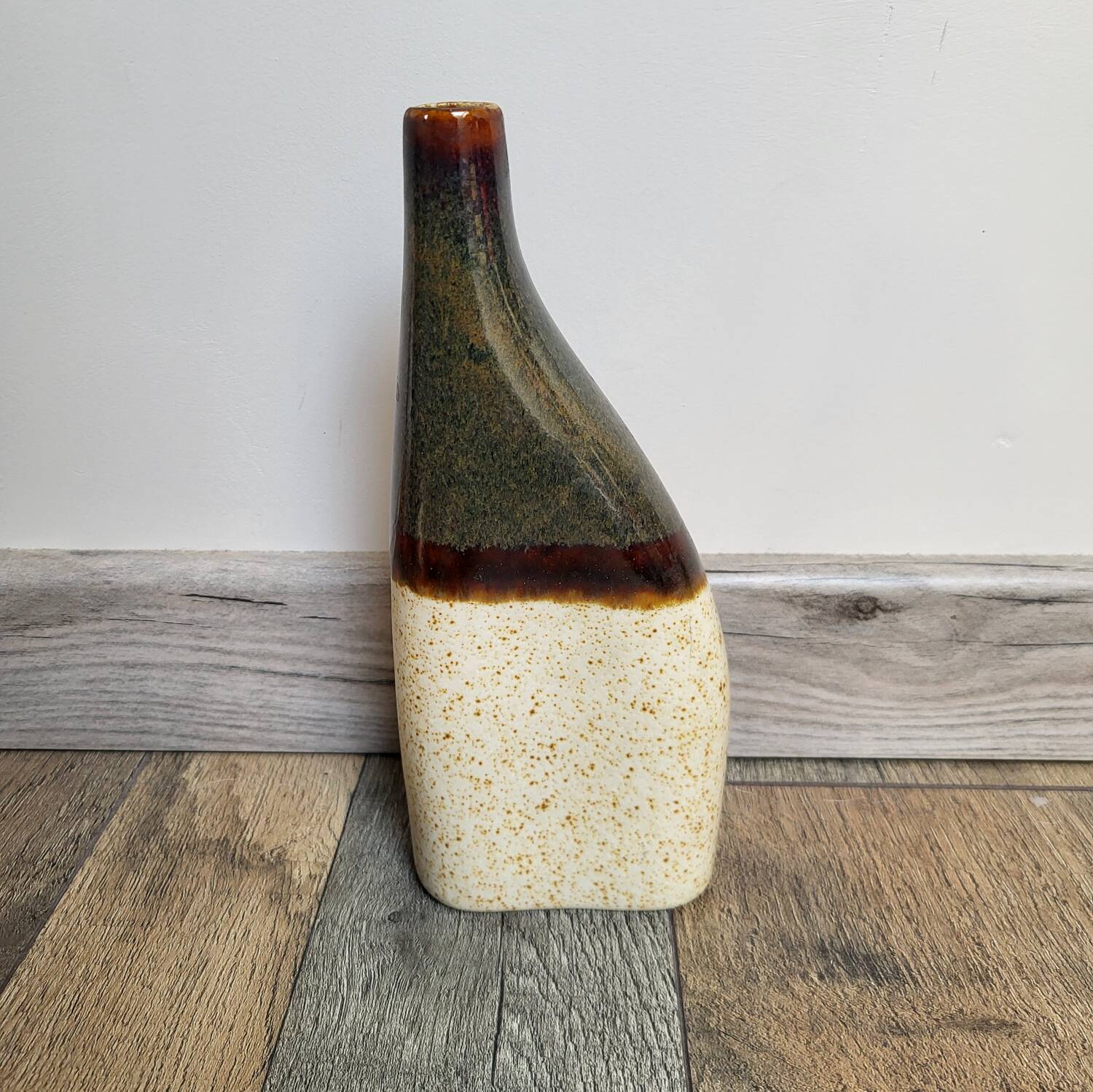 Ceramic Soliflore Vase / Finland / JM Studio
