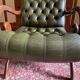 Fauteuil chesterfield en cuir vintage