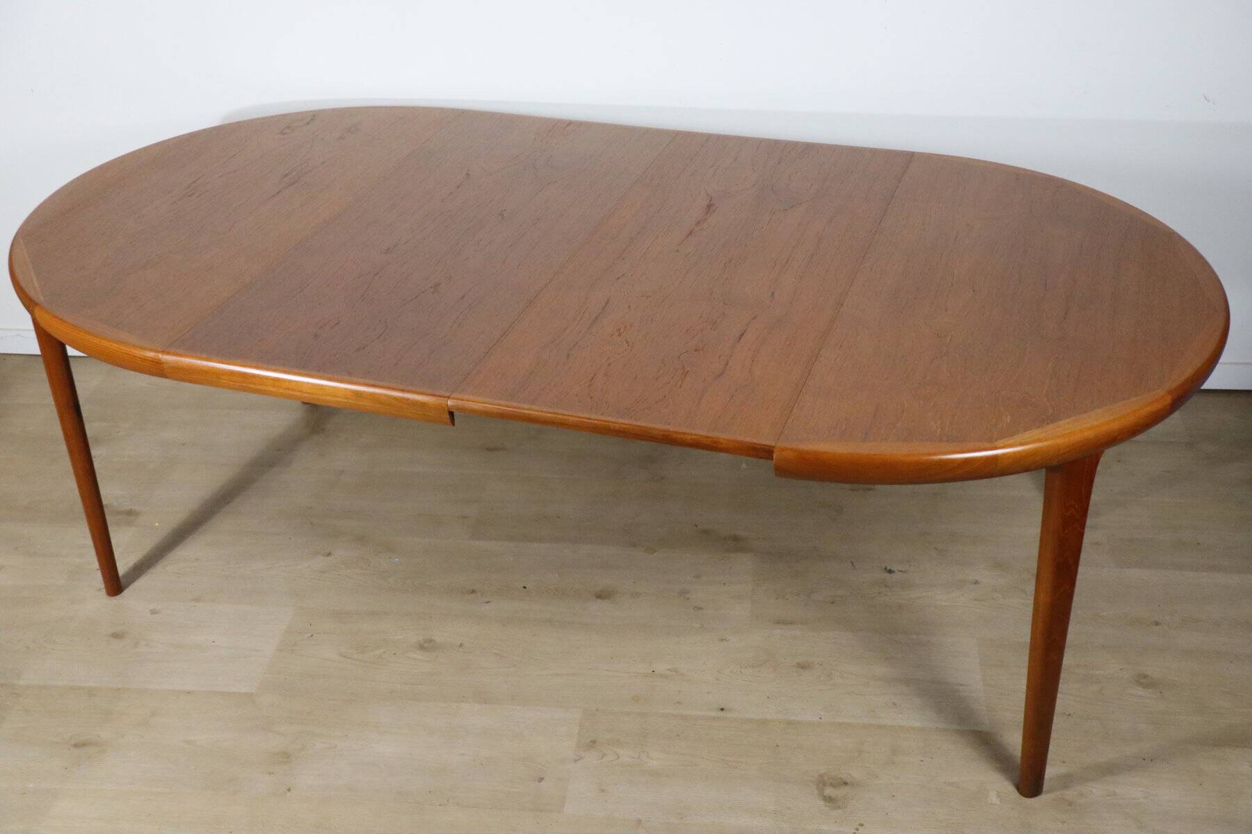 VV Mobler Spottrup Scandinavian extendable teak table, 1960
