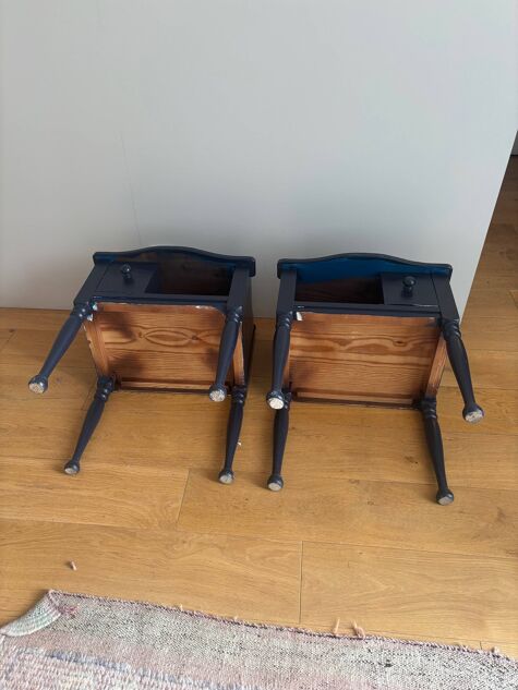 2 tables de chevet - Suède années 70/80