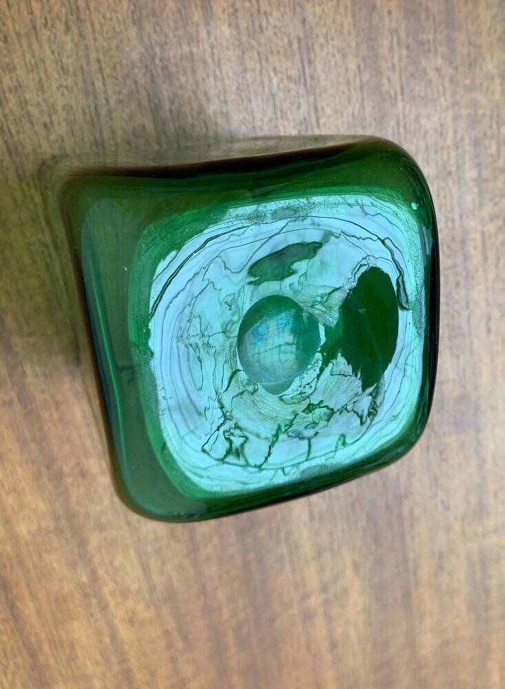 Vase en verre scandinave du milieu du siècle, années 1960