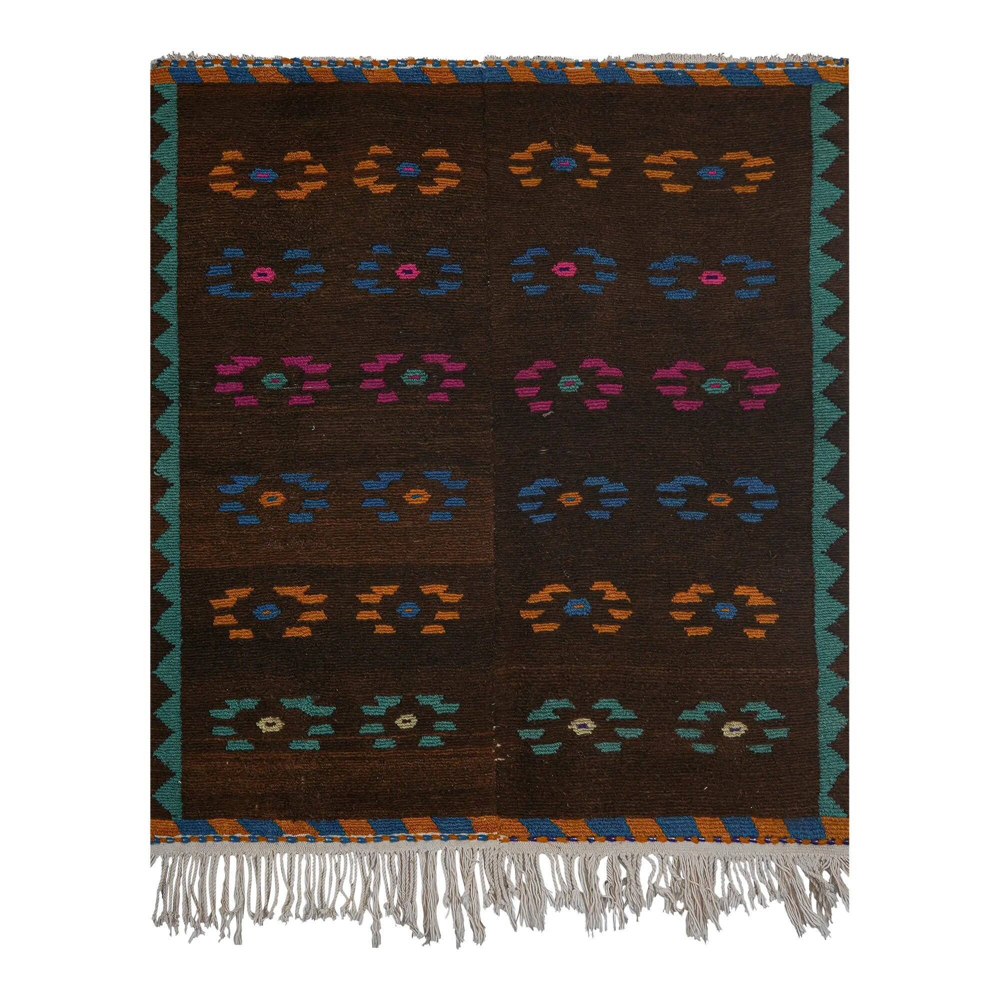 Vintage handmade Turkish rug 120x140 cm