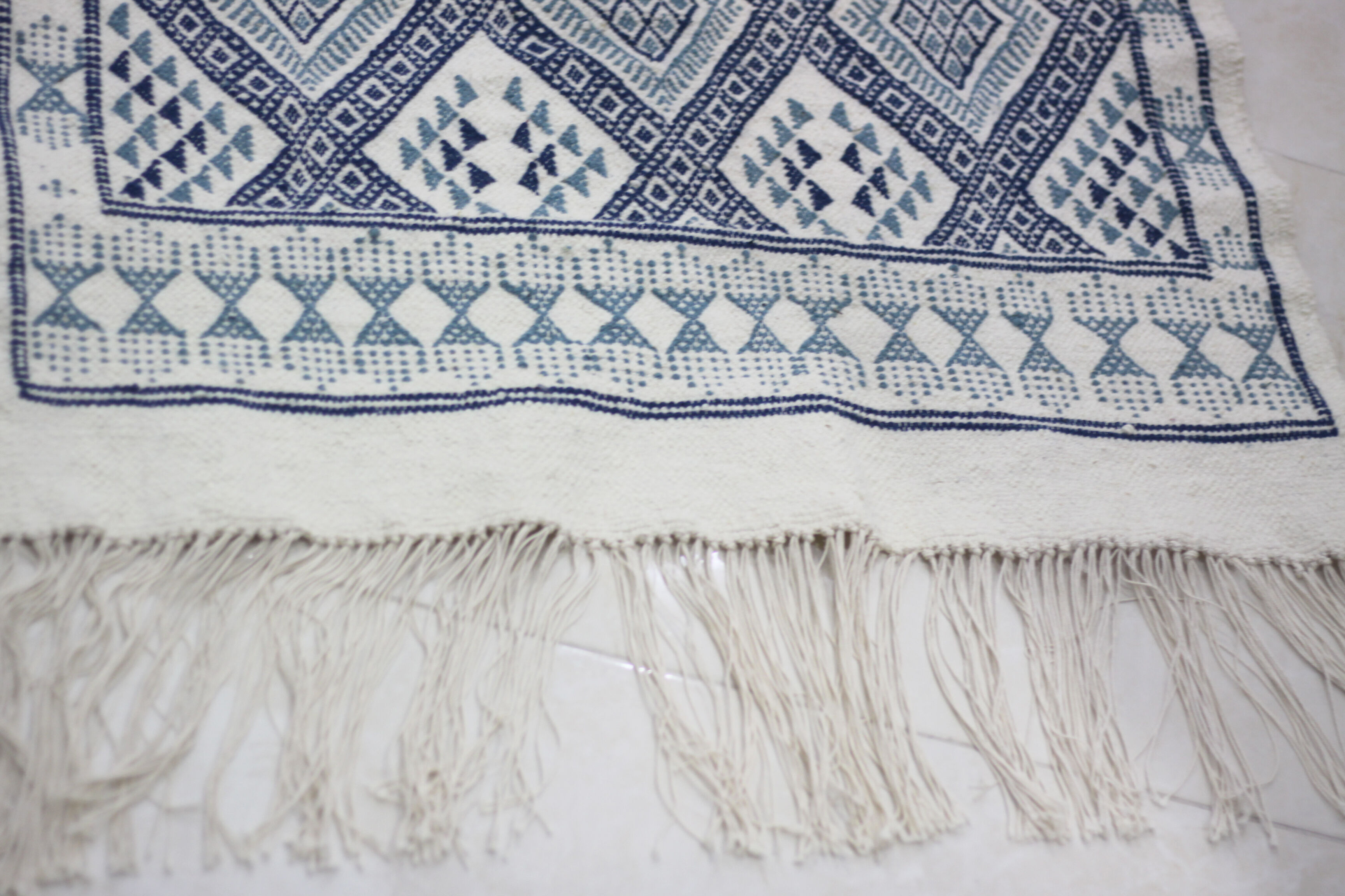 Handmade wool rug 205x90cm