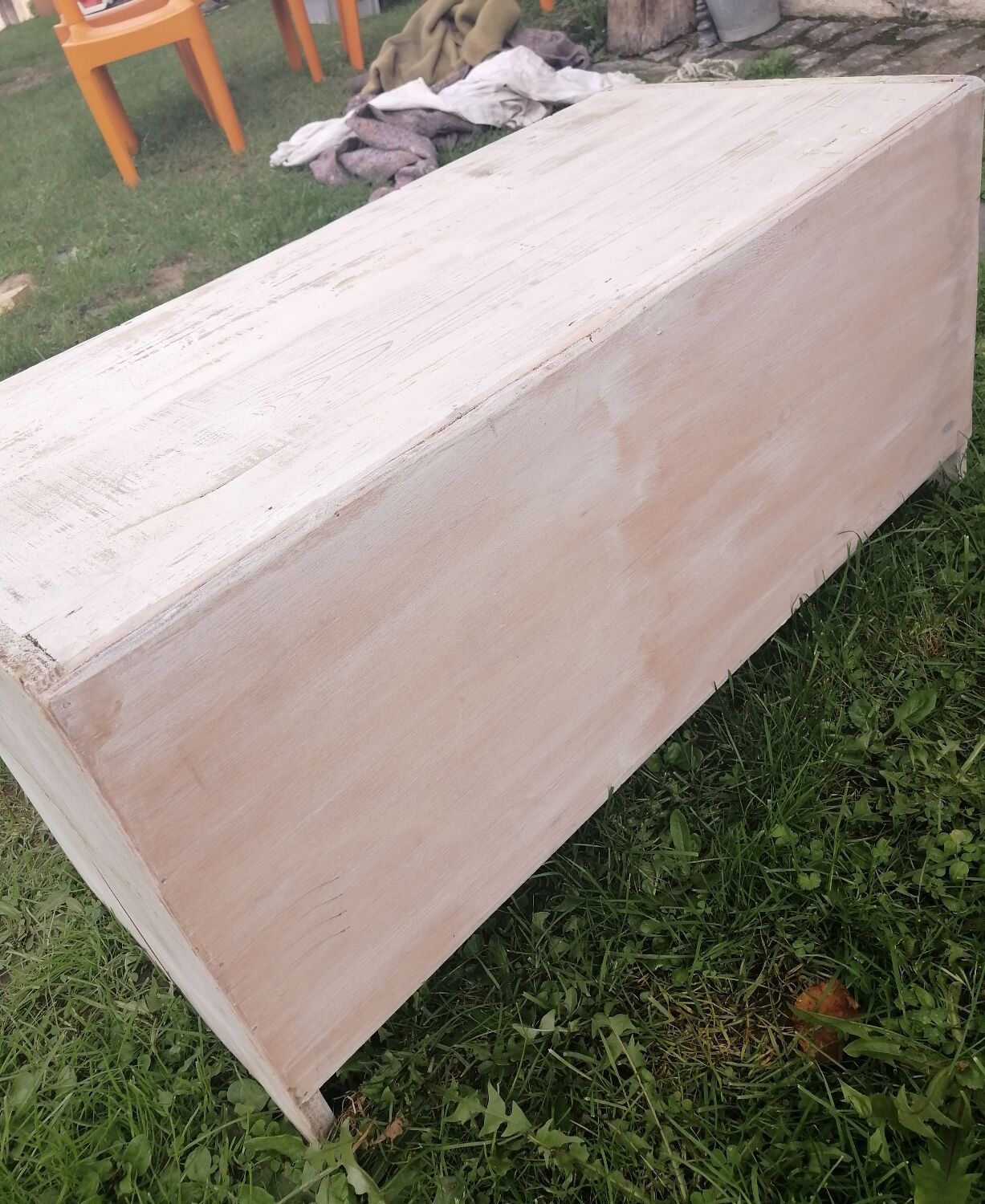 Drawer cabinet