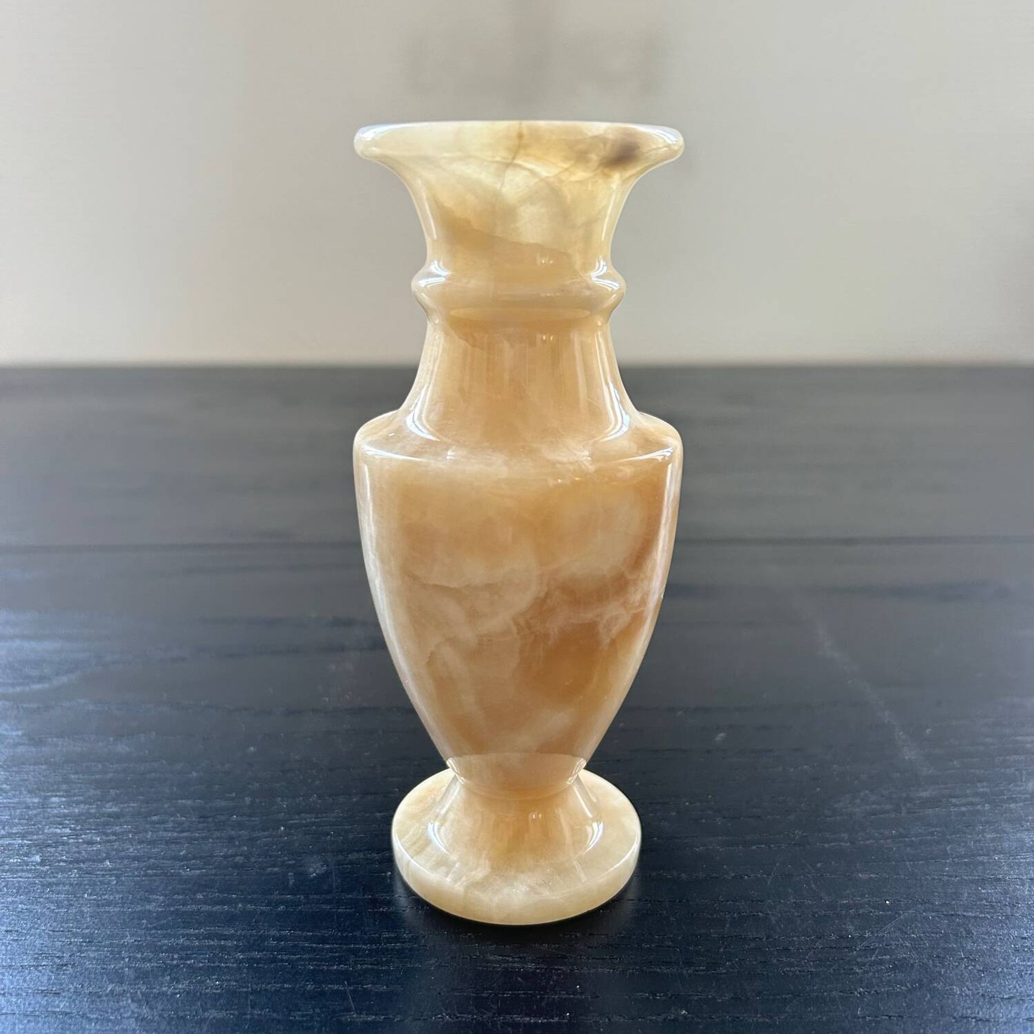 Onyx soliflore vase
