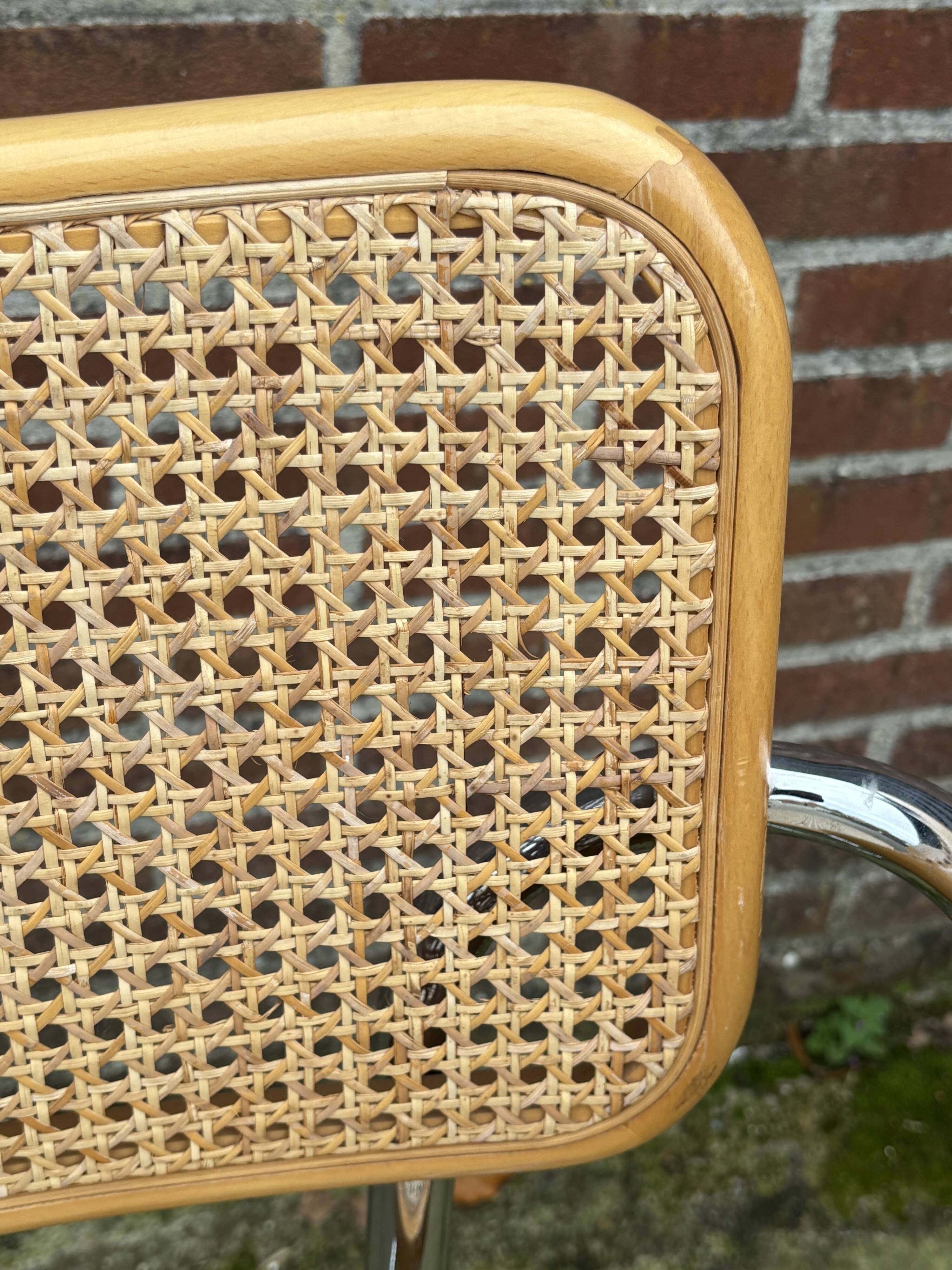 Set of 4 Cesca chairs model B64 with armrests Cesca Marcel breuer design