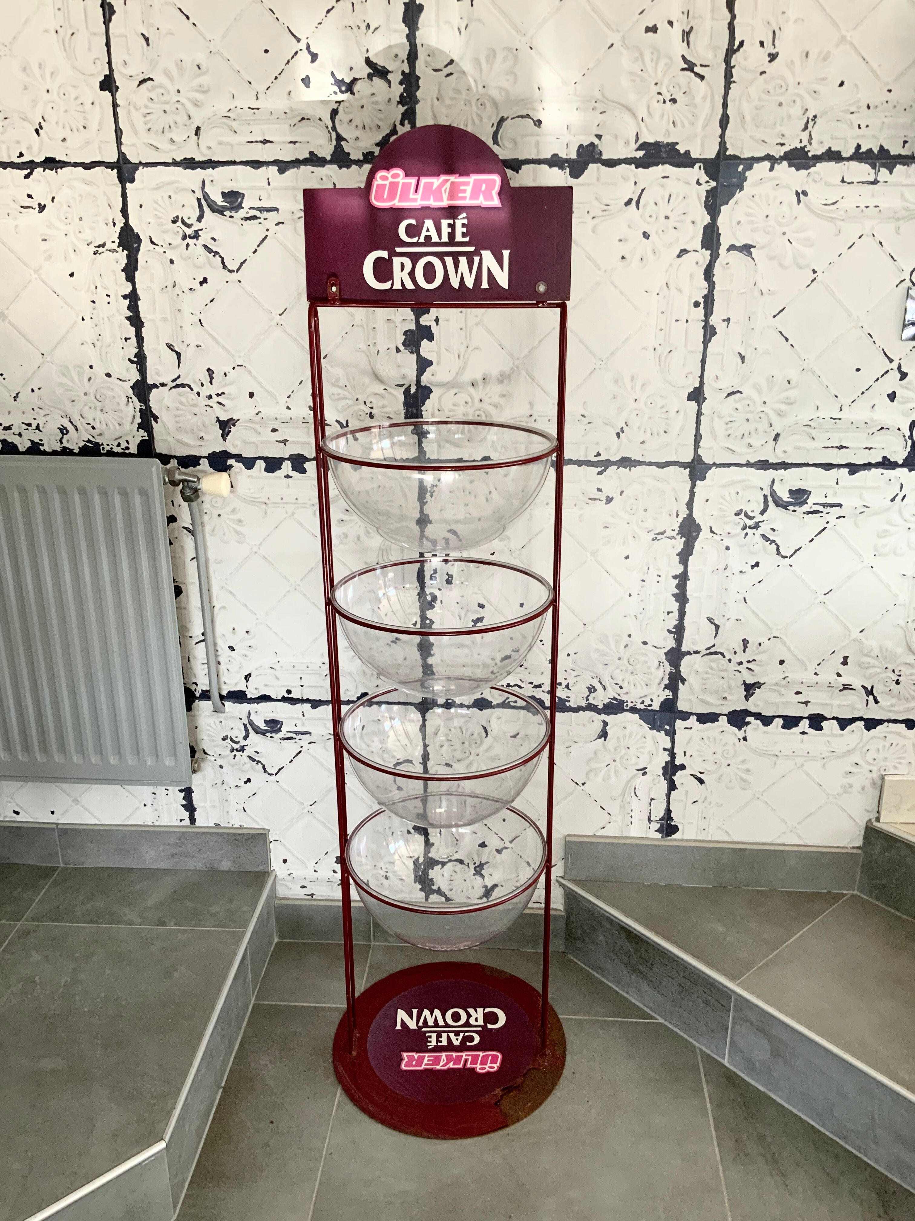 Former crown coffee display